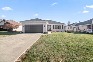1420 E Cap Cir, Bourbonnais, IL 60914 - Photo 2