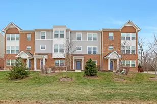 155 Canterbury Way, Lake Zurich, IL 60047 - Photo 2