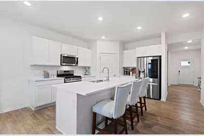 696 Kentshire Circle, Elgin, IL 60124 - Photo 8