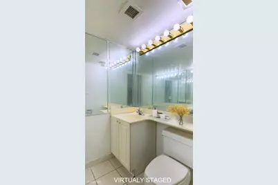 [Address not provided], Elmwood Park, IL 60707 - Photo 12