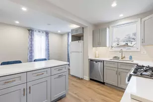 11042 S Ave J, Chicago, IL 60617 - Photo 6