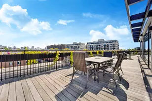 1070 W 15th St, Chicago, IL 60608 - Photo 24