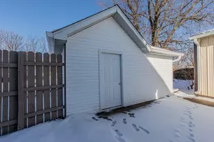 522 E 5th St, Kewanee, IL 61443 - Photo 16