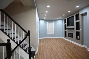9138 S Essex Ave, Chicago, IL 60617 - Photo 4