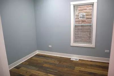 9138 S Essex Avenue, Chicago, IL 60617 - Photo 8