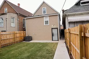 9138 S Essex Ave, Chicago, IL 60617 - Photo 44