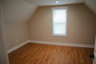 9138 S Essex Avenue, Chicago, IL 60617 - Photo 18