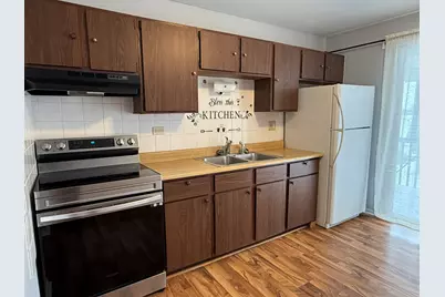 1020 9th Street #4, Harvard, IL 60033 - Photo 2