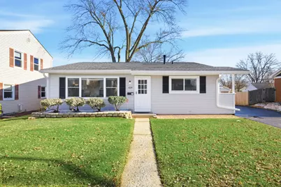 429 Lauren Lane, Buffalo Grove, IL 60089 - Photo 1