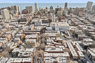 667 W Barry Ave, Chicago, IL 60657 - Photo 22