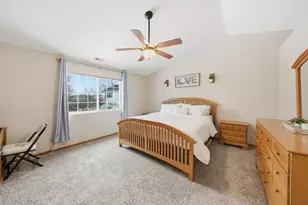 1110 Colonial Dr, Joliet, IL 60432 - Photo 16