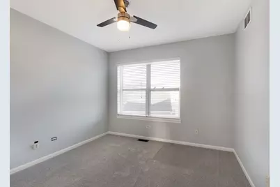 2020 Spring Creek Lane, McHenry, IL 60050 - Photo 14