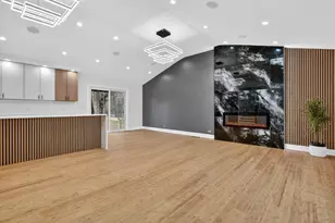 200 N Pine St, Prospect Heights, IL 60070 - Photo 6