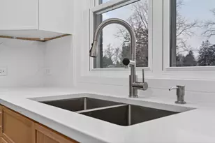 200 N Pine St, Prospect Heights, IL 60070 - Photo 14