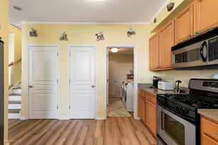 20524 McGilvray Dr, Crest Hill, IL 60403 - Photo 4