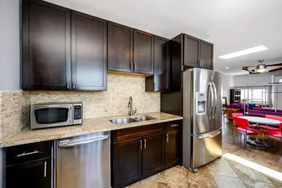 1646 W Blackhawk Street, Chicago, IL 60622 - Photo 8