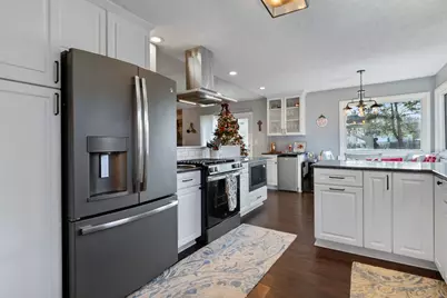 5901 Sandringham Lane, Rockford, IL 61107 - Photo 4