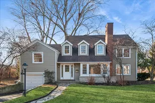 100 Williamsburg Rd, Evanston, IL 60203 - Photo 2