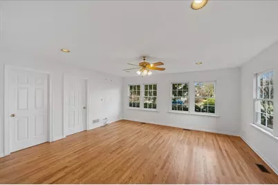 100 Williamsburg Road, Evanston, IL 60203 - Photo 6