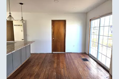 290 W Kankakee Avenue, Herscher, IL 60941 - Photo 8