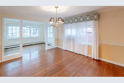 6225 N Kirkwood Avenue, Chicago, IL 60646 - Photo 4