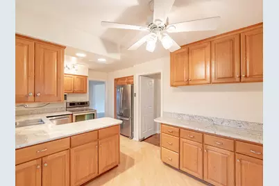 6225 N Kirkwood Avenue, Chicago, IL 60646 - Photo 6