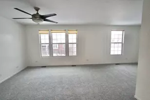 2711 Neubauer Circle, Lindenhurst, IL 60046 - Photo 16