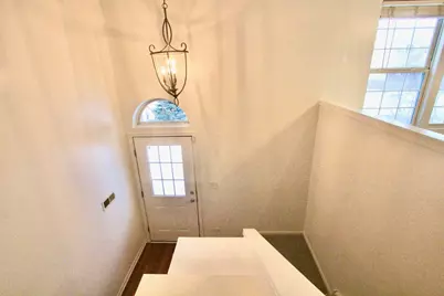 2711 Neubauer Circle, Lindenhurst, IL 60046 - Photo 4