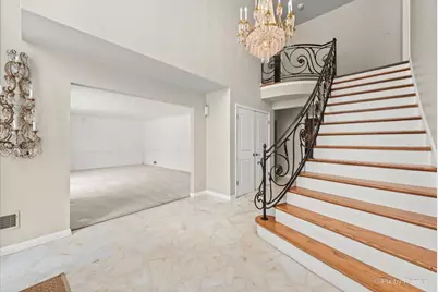 274 Timber View Drive, Oak Brook, IL 60523 - Photo 6