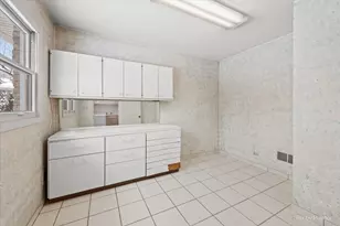 274 Timber View Dr, Oak Brook, IL 60523 - Photo 22