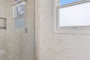 274 Timber View Dr, Oak Brook, IL 60523 - Photo 38