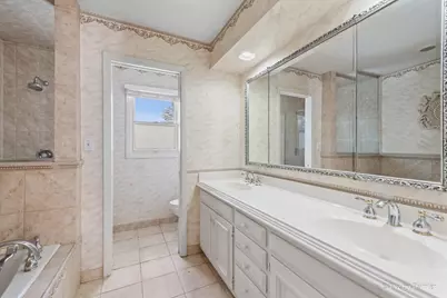 274 Timber View Drive, Oak Brook, IL 60523 - Photo 36
