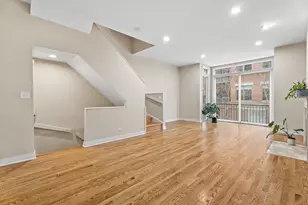 310 N Clinton St, Chicago, IL 60661 - Photo 8