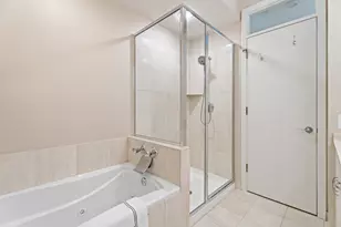 310 N Clinton St, Chicago, IL 60661 - Photo 22