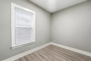 1217 N Harding Ave, Chicago, IL 60651 - Photo 8