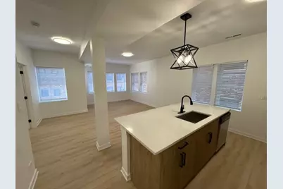 7717 N Sheridan Road #3R, Chicago, IL 60626 - Photo 4