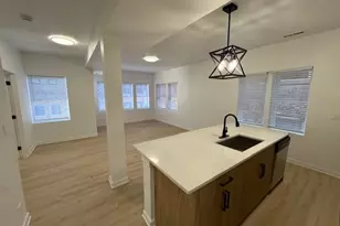 7717 N Sheridan Rd, Chicago, IL 60626 - Photo 4