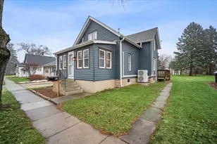 128 N Hadsall Street N, Genoa, IL 60135 - Photo 1