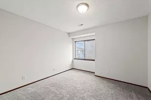 2555 Clayton Blvd, Champaign, IL 61822 - Photo 14