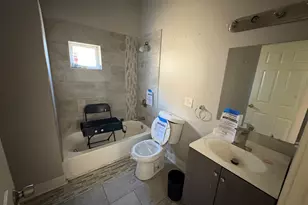 3843 W Fillmore St, Chicago, IL 60624 - Photo 8