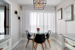 6833 N Kedzie Ave, Chicago, IL 60645 - Photo 10