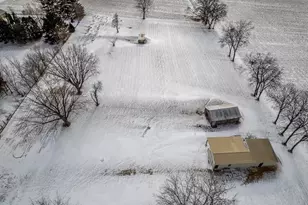 8611 Huber Rd, Belvidere, IL 61008 - Photo 6