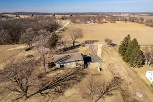 8611 Huber Rd, Belvidere, IL 61008 - Photo 8