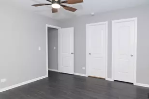 225 Thornapple Ct, Buffalo Grove, IL 60089 - Photo 10