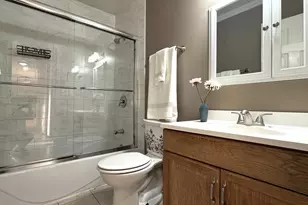 1447 Fremont Dr, Hanover Park, IL 60133 - Photo 14