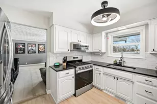 126 Shirley Ave, Rochelle, IL 61068 - Photo 16