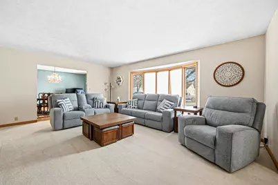 126 Shirley Avenue, Rochelle, IL 61068 - Photo 8