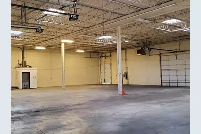 7651 W 100th Place, Bridgeview, IL 60455 - Photo 4