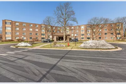 1880 Bonnie Lane #416, Hoffman Estates, IL 60169 - Photo 1