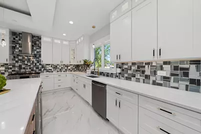 10441 S 83rd Avenue, Palos Hills, IL 60465 - Photo 14